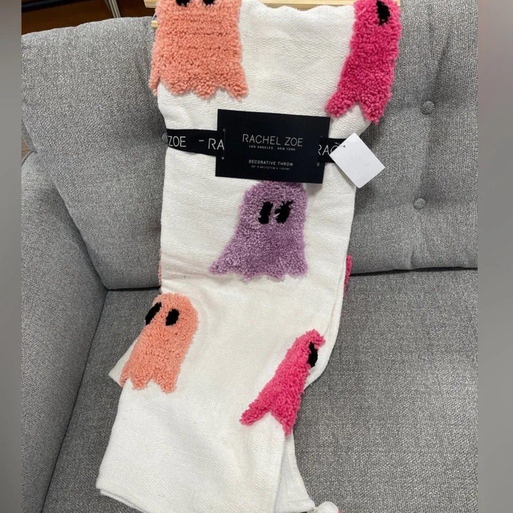 Viral Rachel Zoe halloween Pastel Pink & Purple Ghost Tassel Blanket Throw NWT